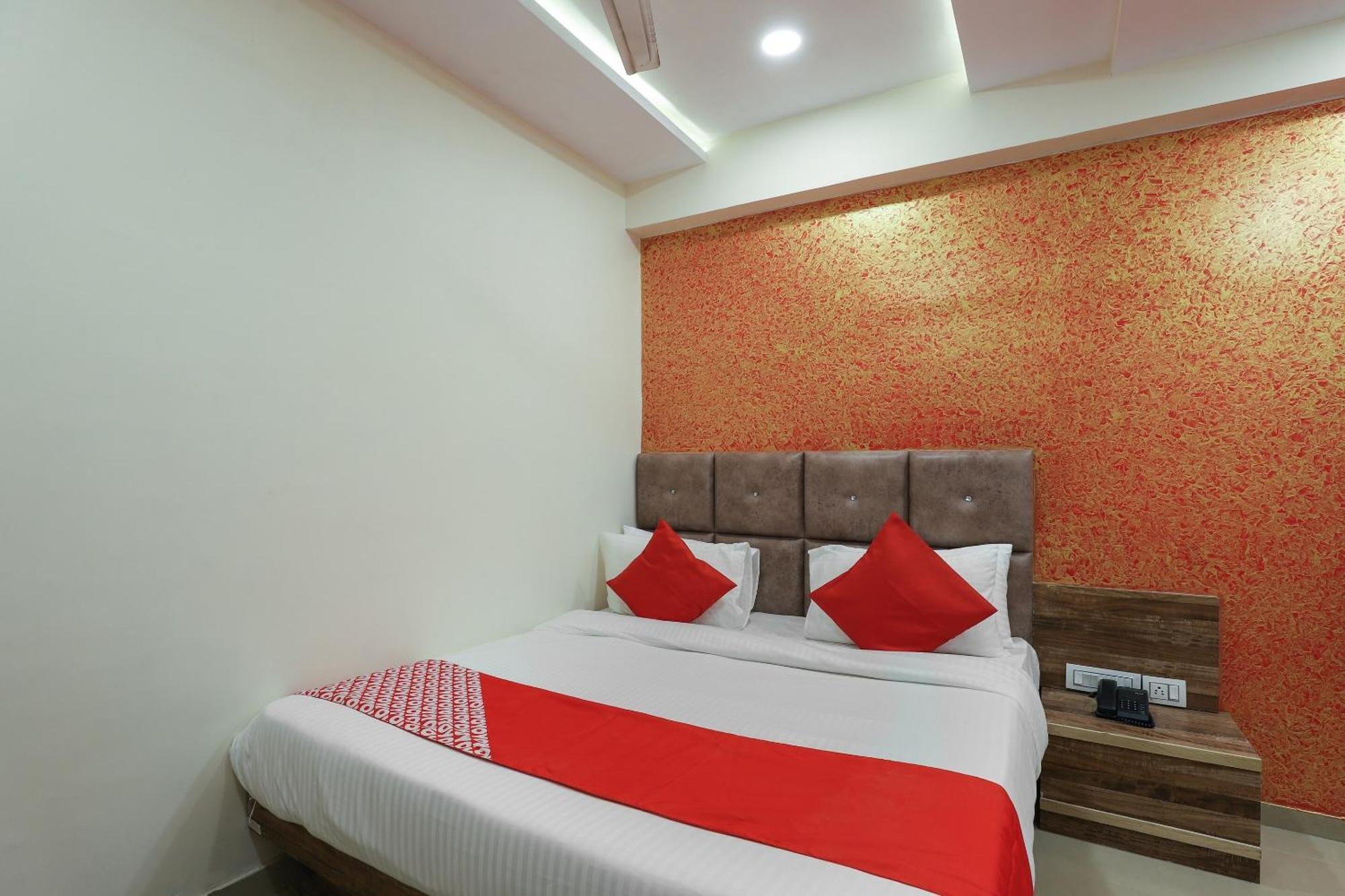 Hotel O Dream Stay Sarkhej 외부 사진