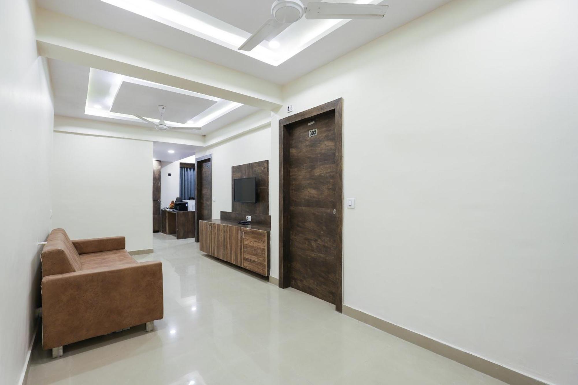 Hotel O Dream Stay Sarkhej 외부 사진